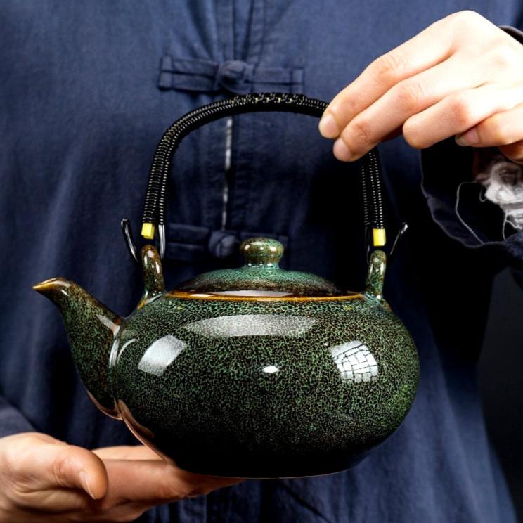 Kiln Transformation (Yiao Bian) Ceramic Lifting Beam Teapot