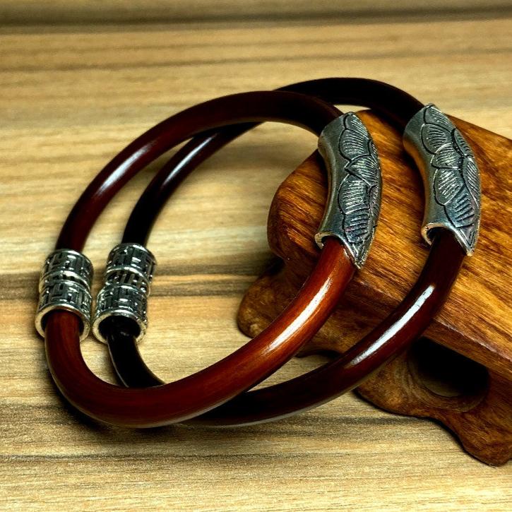 Tibetan Spatholobus Bracelet