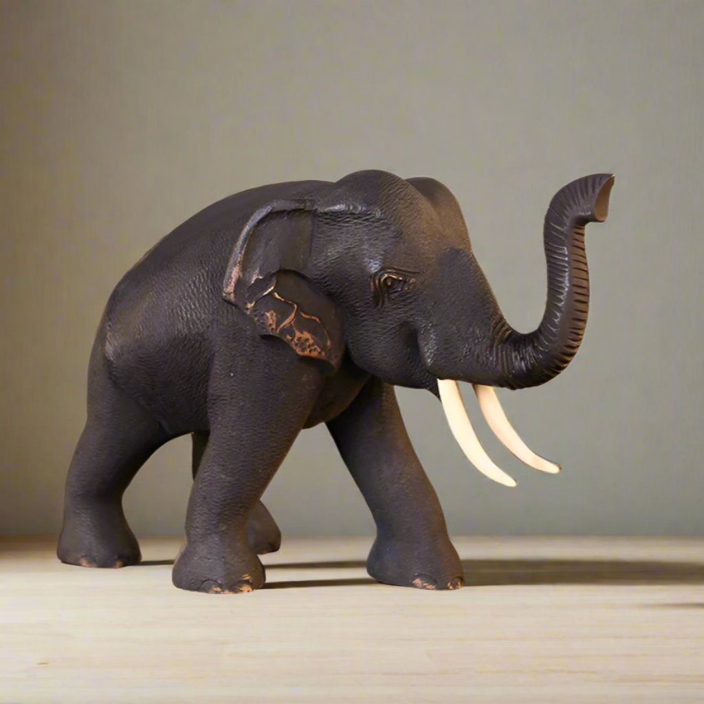 Yuk Thai Teak Elephant